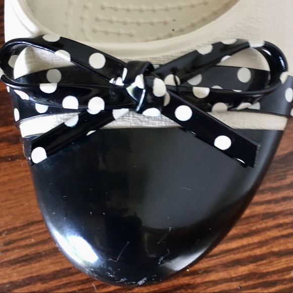 CROCS CAP TOE POLKA DOT BOW BALLET FLAT CREAM and BLACK - Picture 3 of 11
